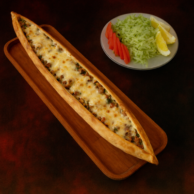 Kıyma Kaşarlı Pide